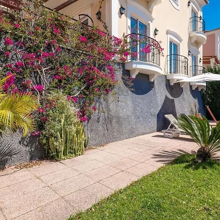 Bougainvillea Villa *